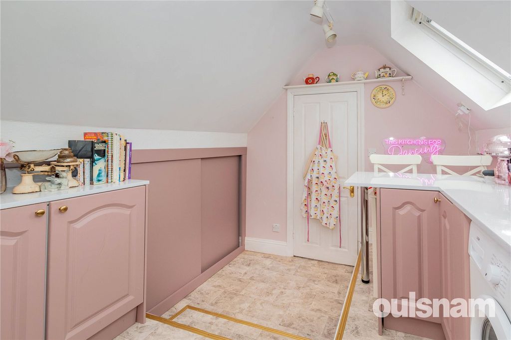 Additional image 9 of 1 bed flat for saleNaden Green, 74-76 Middleton Hall Road, Kings Norton, Birmingham B30