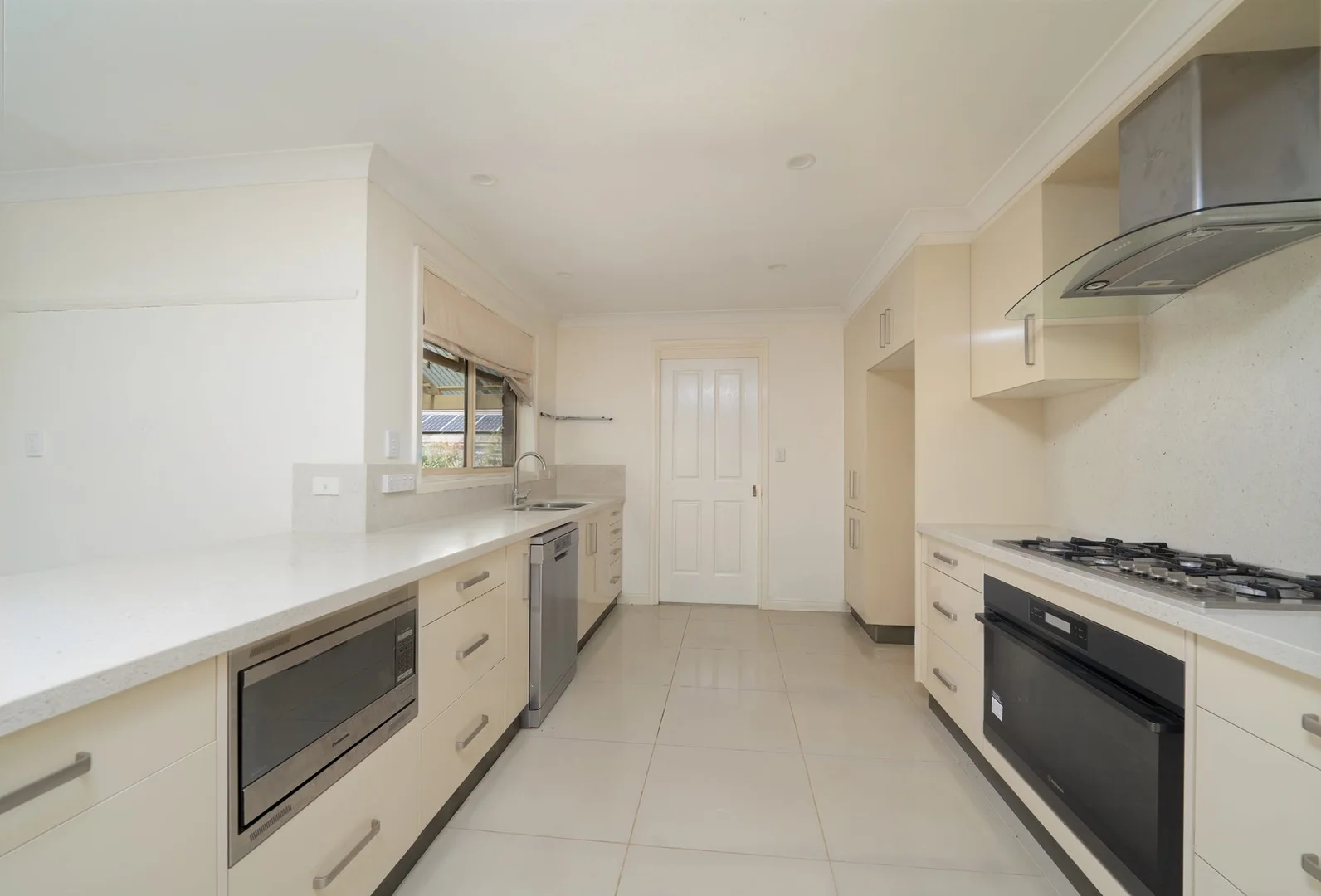 29 Gordon Street, Armidale NSW 2350 photo 2