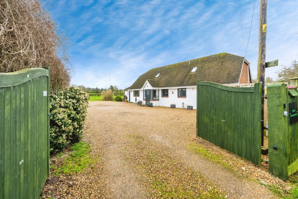 Additional image 34 of 4 bed detached house for saleBrook End, Weston Turville, Aylesbury HP22