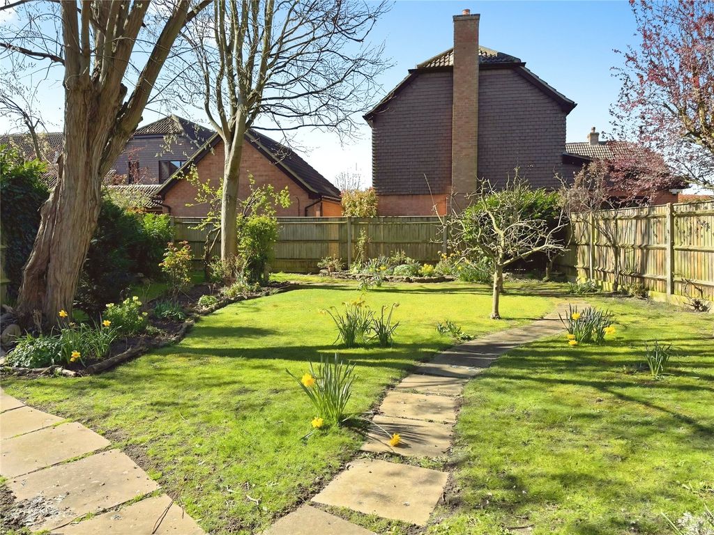 Additional image 19 of 4 bed semi-detached house for saleLondon Road, Biggleswade, Bedfordshire SG18