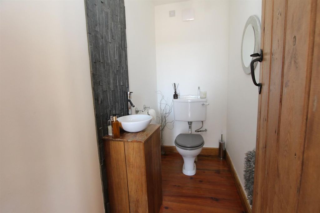 Additional image 18 of 4 bed barn conversion for saleHay Green Lane, Birdwell, Barnsley S70