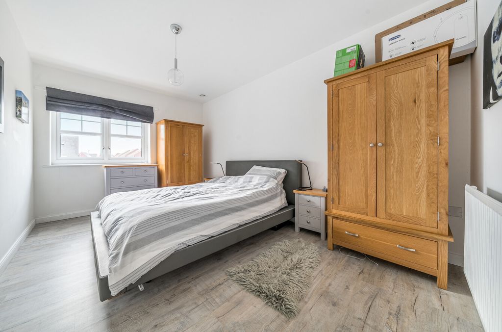 Additional image 9 of 2 bed flat for saleGeorge Court, Ashfield Drive, Letchworth Garden City SG6