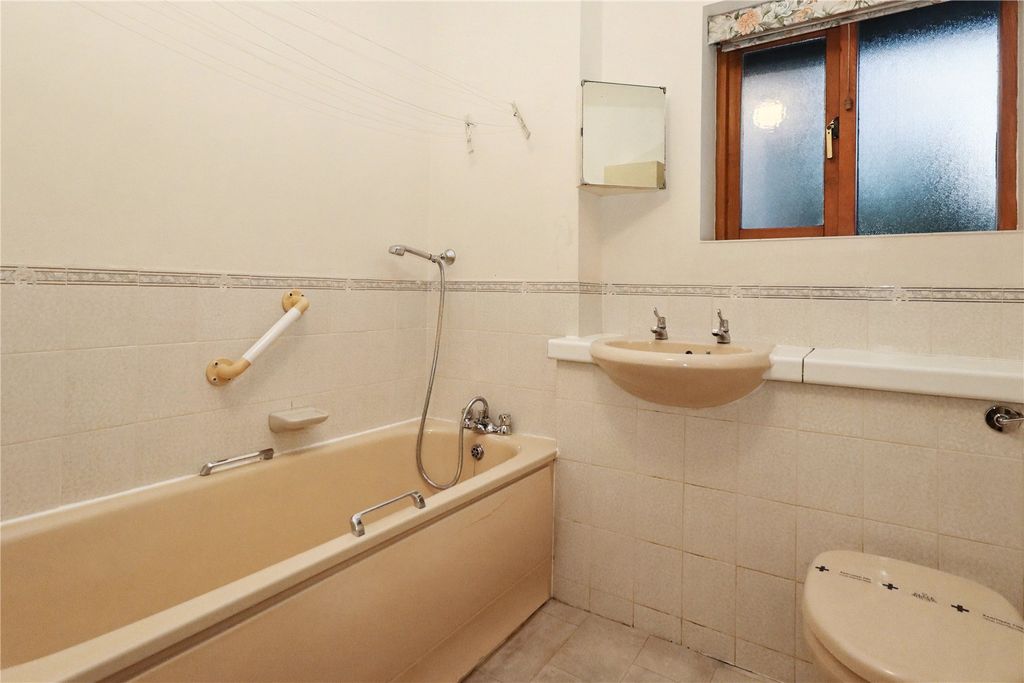 Additional image 8 of 2 bed flat for saleSt. Johns, Woking, Surrey GU21