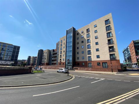 Quantum, Chapeltown Street, Manchester M1