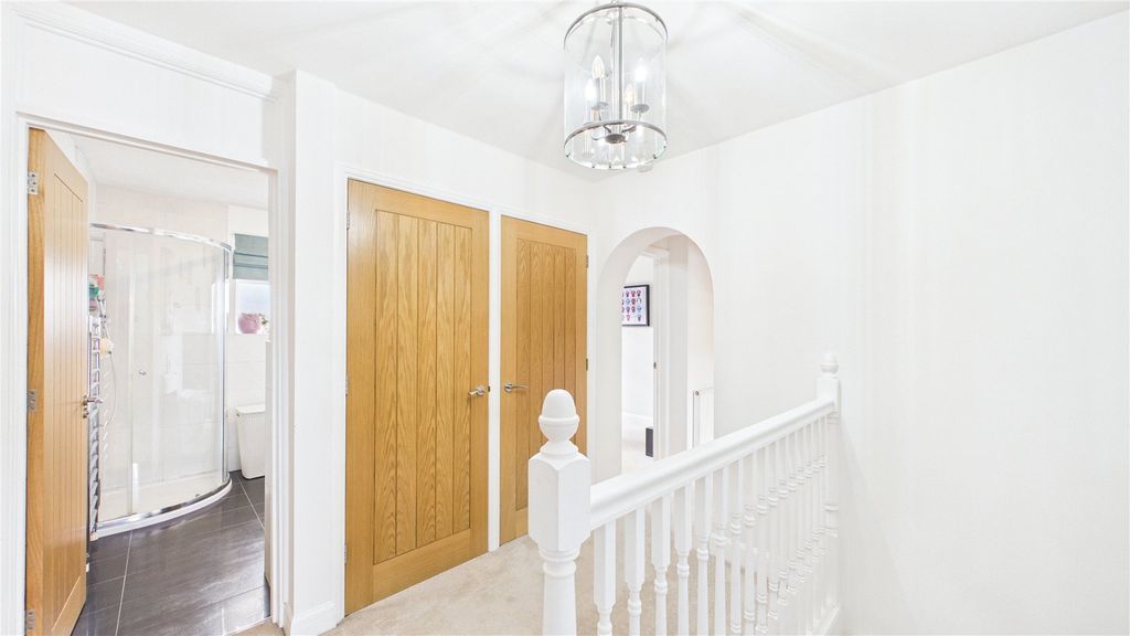 Additional image 9 of 6 bed detached house for saleBagshot, Surrey GU19