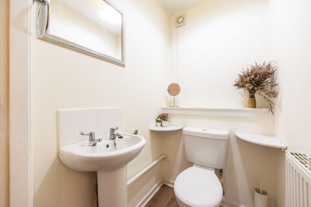 Additional image 16 of 3 bed villa for sale121 Gracemount Drive, Edinburgh EH16