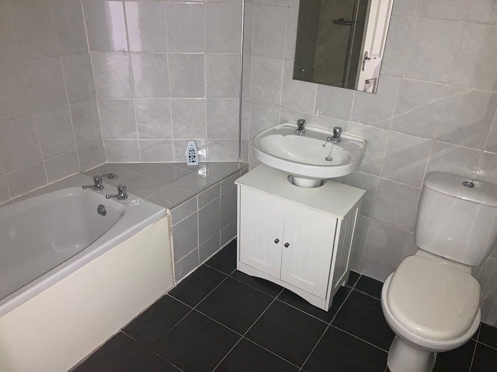 Additional image 11 of 2 bed flat for saleAcrefield Road, Birkenhead CH42