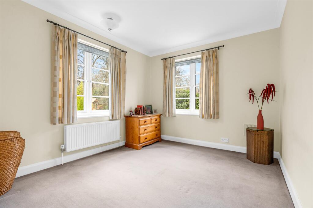 Additional image 20 of Mandeville Rise, Welwyn Garden City