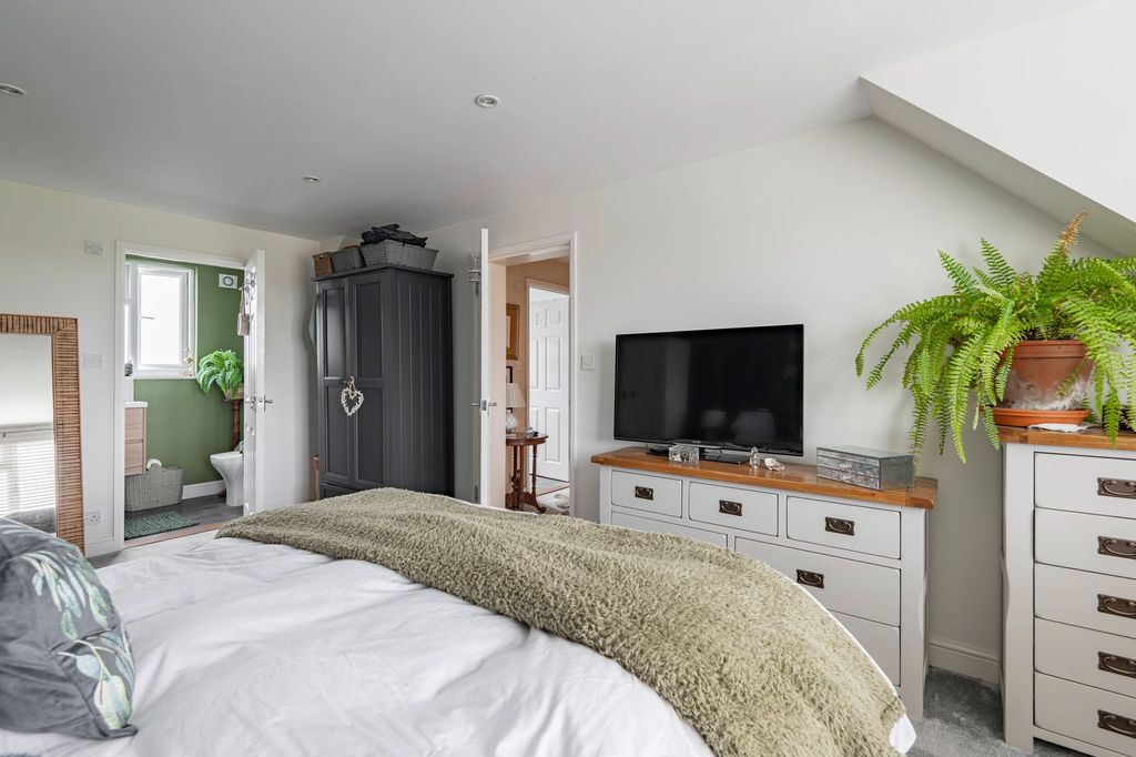 Additional image 10 of 3 bed semi-detached house for saleRed House Lane, Leiston IP16