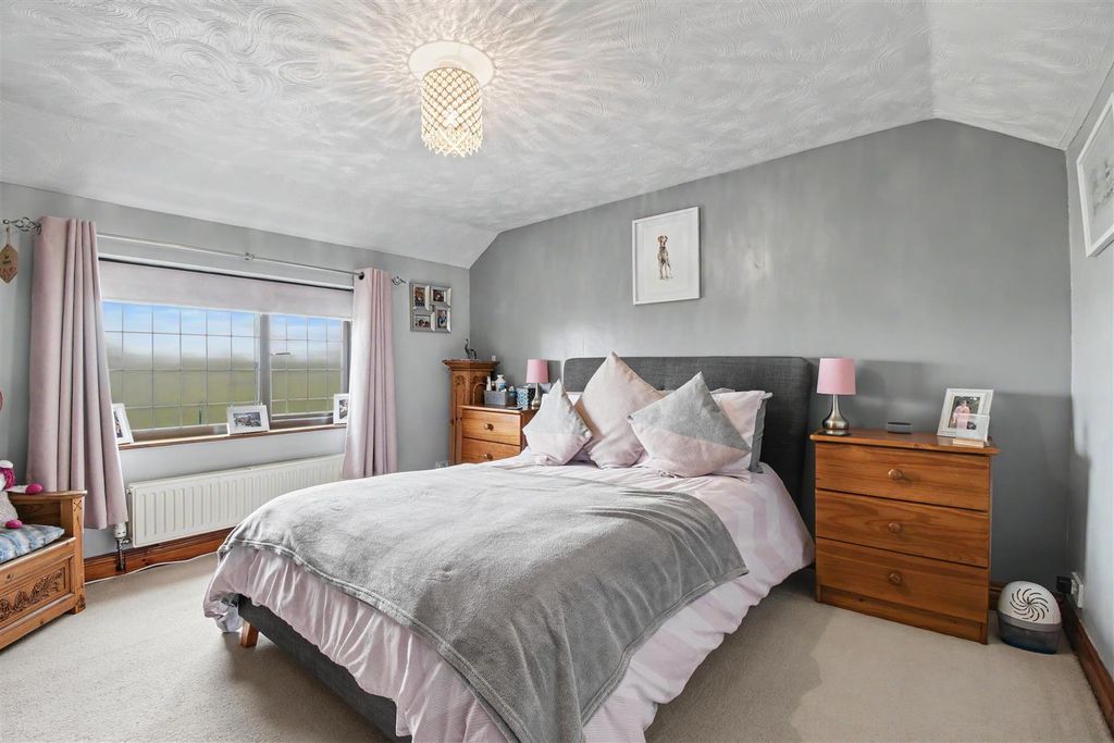 Additional image 15 of 3 bed property for saleMain Street, Howsham, Market Rasen LN7