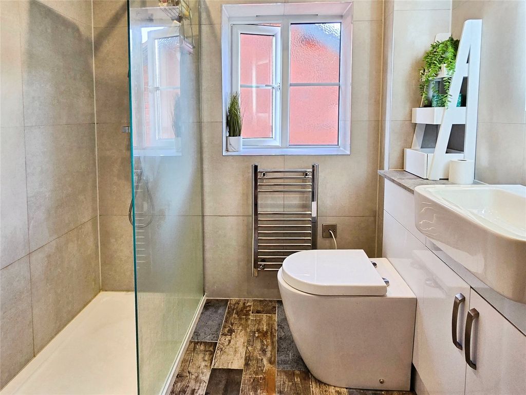 Additional image 4 of 2 bed flat for saleGittin Street, Oswestry, Shropshire SY11