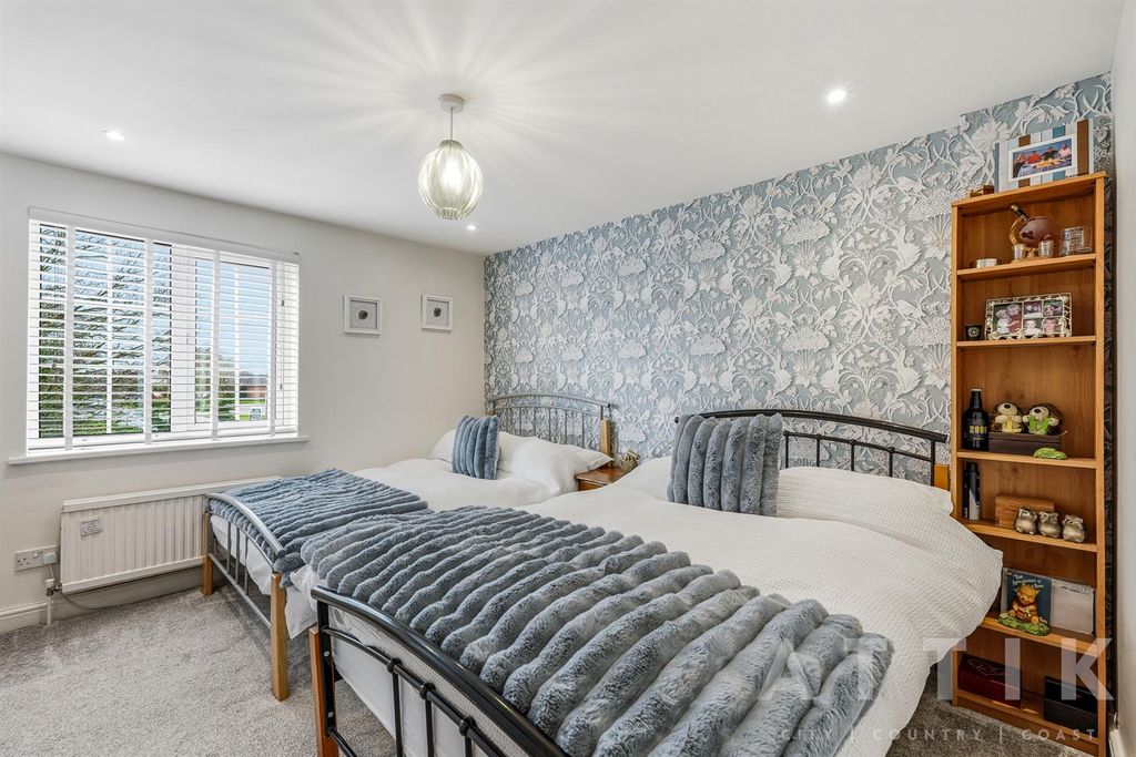 Additional image 43 of 5 bed equestrian for saleBarnaby Green, Wangford, Beccles NR34