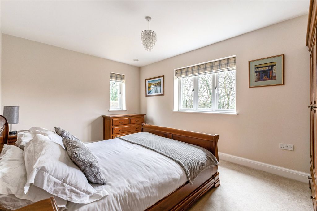 Additional image 18 of 4 bed detached house for saleBullbeggars Lane, Potten End, Berkhamsted, Hertfordshire HP4