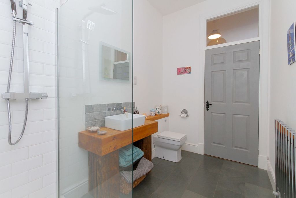 Additional image 24 of 5 bed property for saleChurch Street, Banff AB45