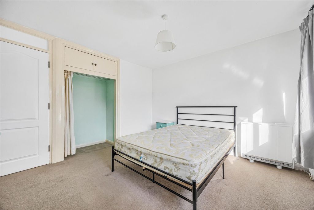 Additional image 9 of 2 bed flat for saleMorton Court, Christchurch Road, Reading RG2