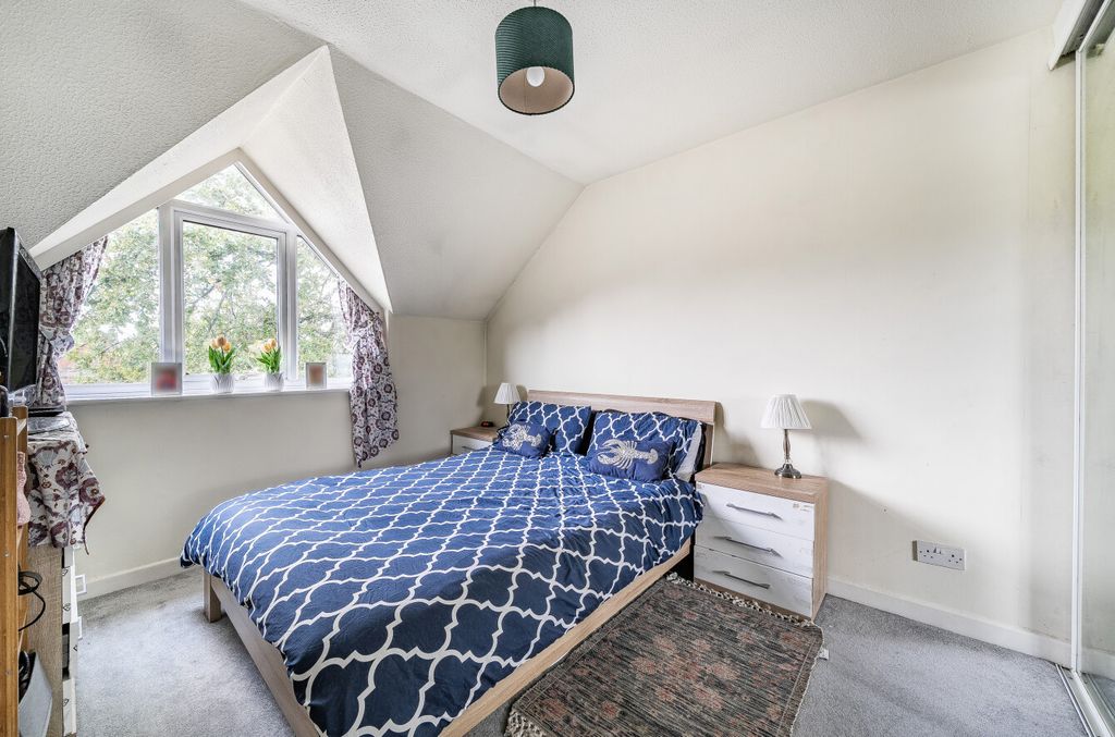 Additional image 6 of 3 bed end terrace house for saleWoking, Surrey GU21