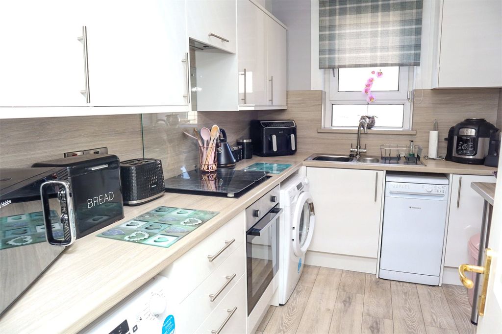 Additional image 3 of 1 bed flat for saleWoodstock Avenue, Lanark, South Lanarkshire ML11