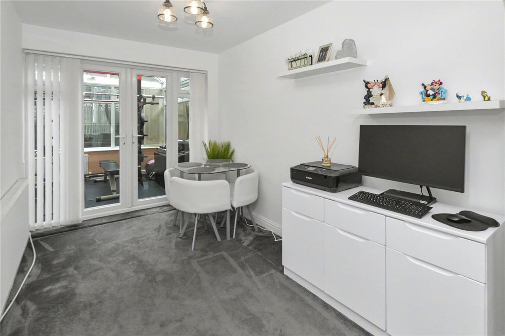 Additional image 14 of 3 bed detached house for saleCliffe Park Close, Wortley, Leeds, West Yorkshire LS12