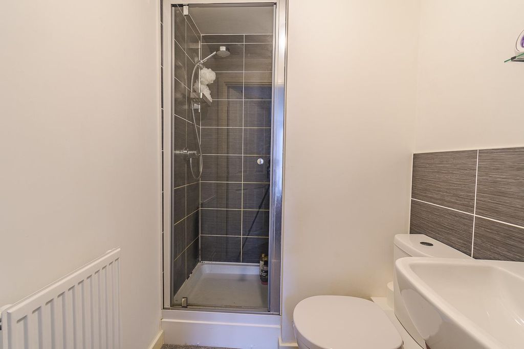 Additional image 6 of 2 bed flat for saleNeptune Road, Barry CF62