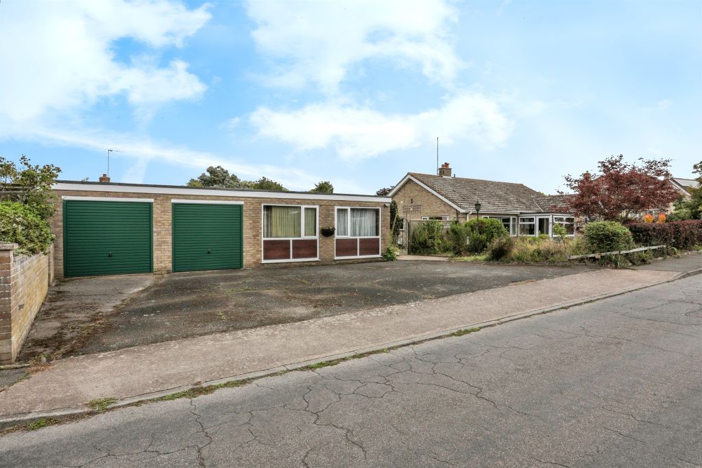 Additional image 2 of 3 bed detached bungalow for saleJudith Avenue, Knodishall, Saxmundham IP17