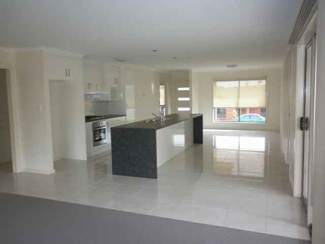 Additional image 3 of 18 PEPPERMINT DRIVE, Mount Gambier SA 5290