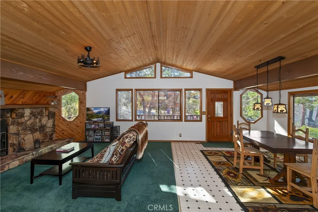 Additional image 42 of 843 Victoria Ln, Sugarloaf, CA 92386
