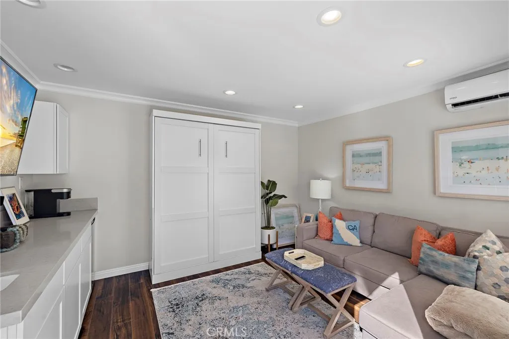Additional image 23 of 3930 Myrtle Ave, Long Beach, CA 90807