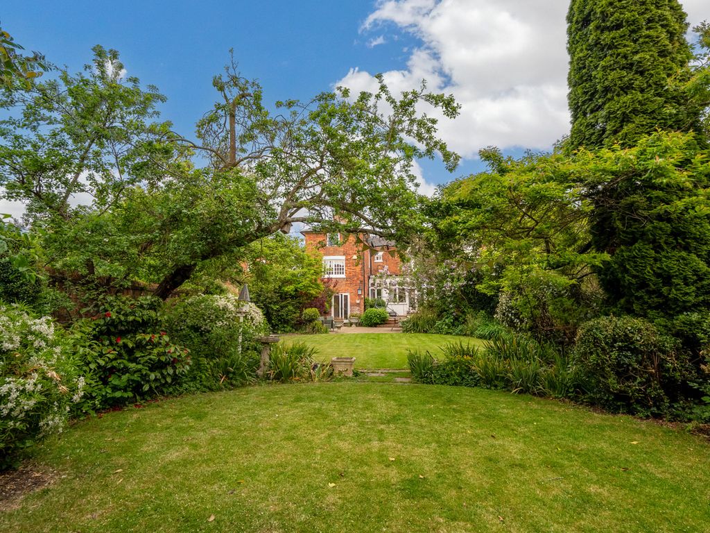 Additional image 3 of 4 bed semi-detached house for saleKimbolton Road Bedford, Bedfordshire MK40