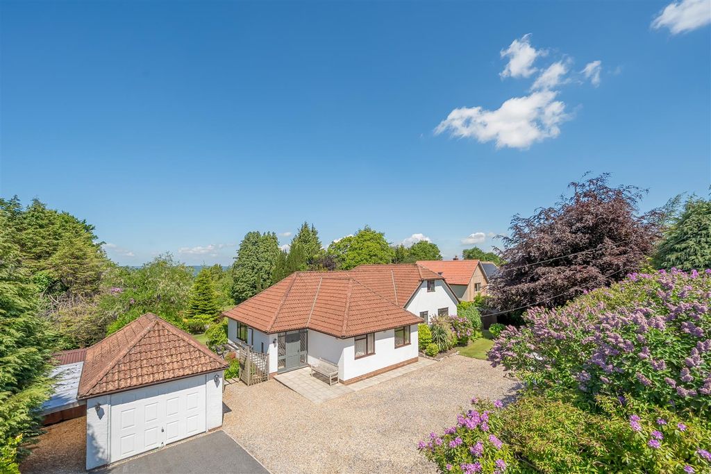 5 bed detached house for saleCrewkerne Road, Axminster EX13