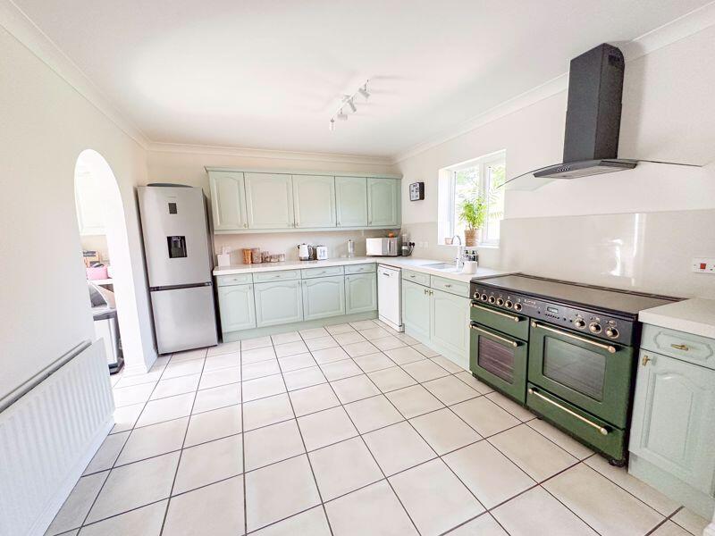 Additional image 6 of Chestnut Parade, Shepton Mallet