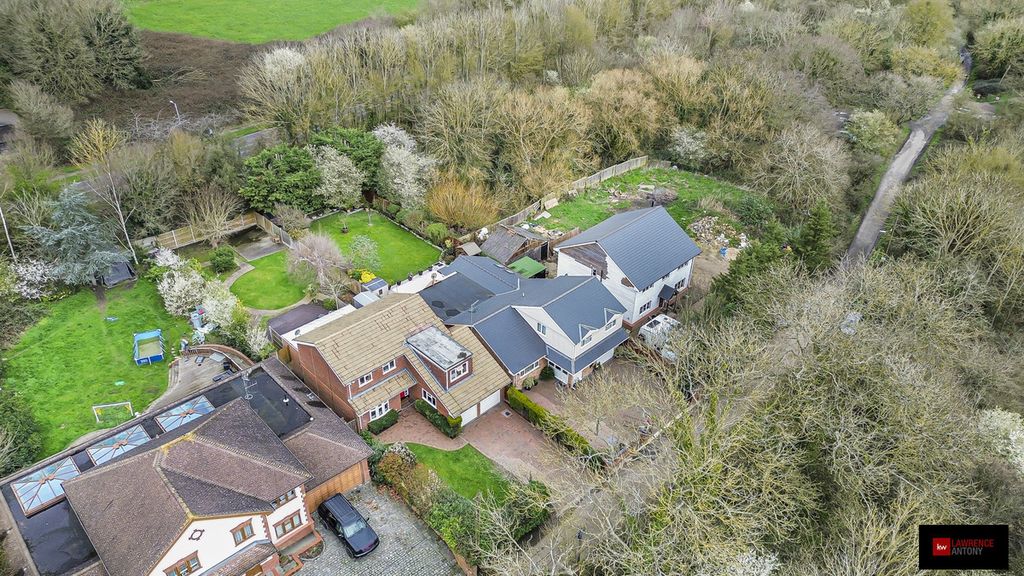 Additional image 33 of 5 bed detached house for saleLee Chapel Lane, Basildon SS16