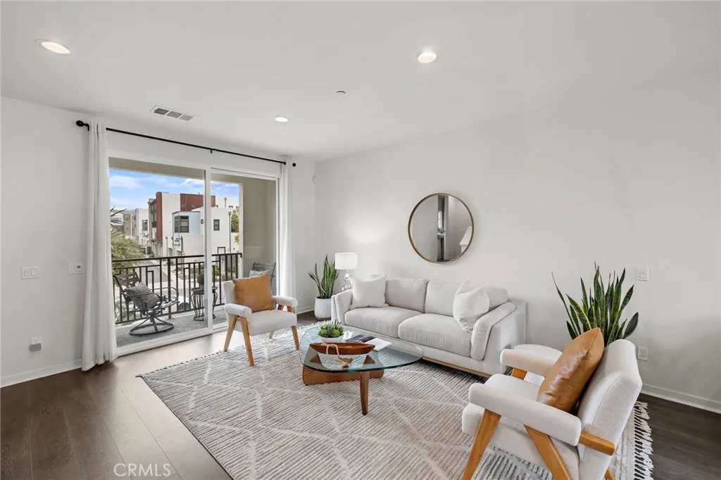 Additional image 31 of 116 Epic, Irvine, CA 92618