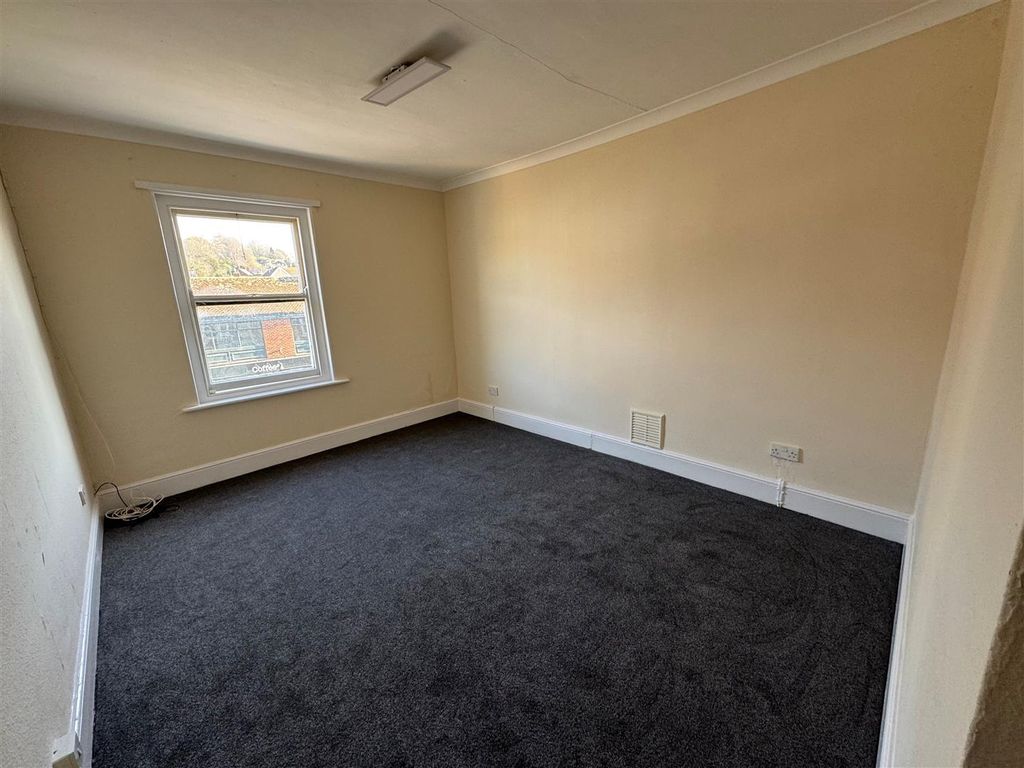 Additional image 2 of 1 bed flat for saleChancery Lane, Bridport DT6