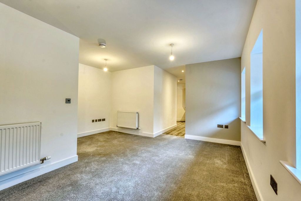 2 bed flat for saleStation House Apartments, Cockermouth CA13 photo 3
