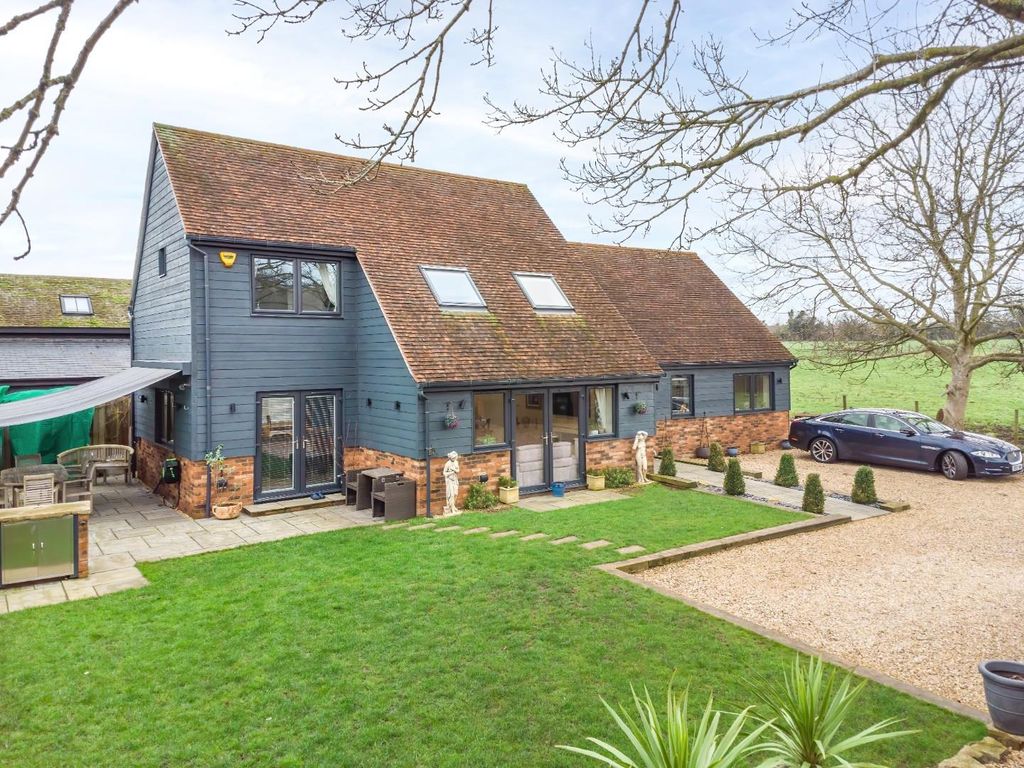 Additional image 28 of 5 bed detached house for saleBarnett Way, Bierton, Aylesbury HP22