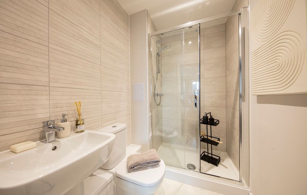Additional image 6 of 3 bed maisonette for sale"The Violet" at Albert Road>, Barnet EN4