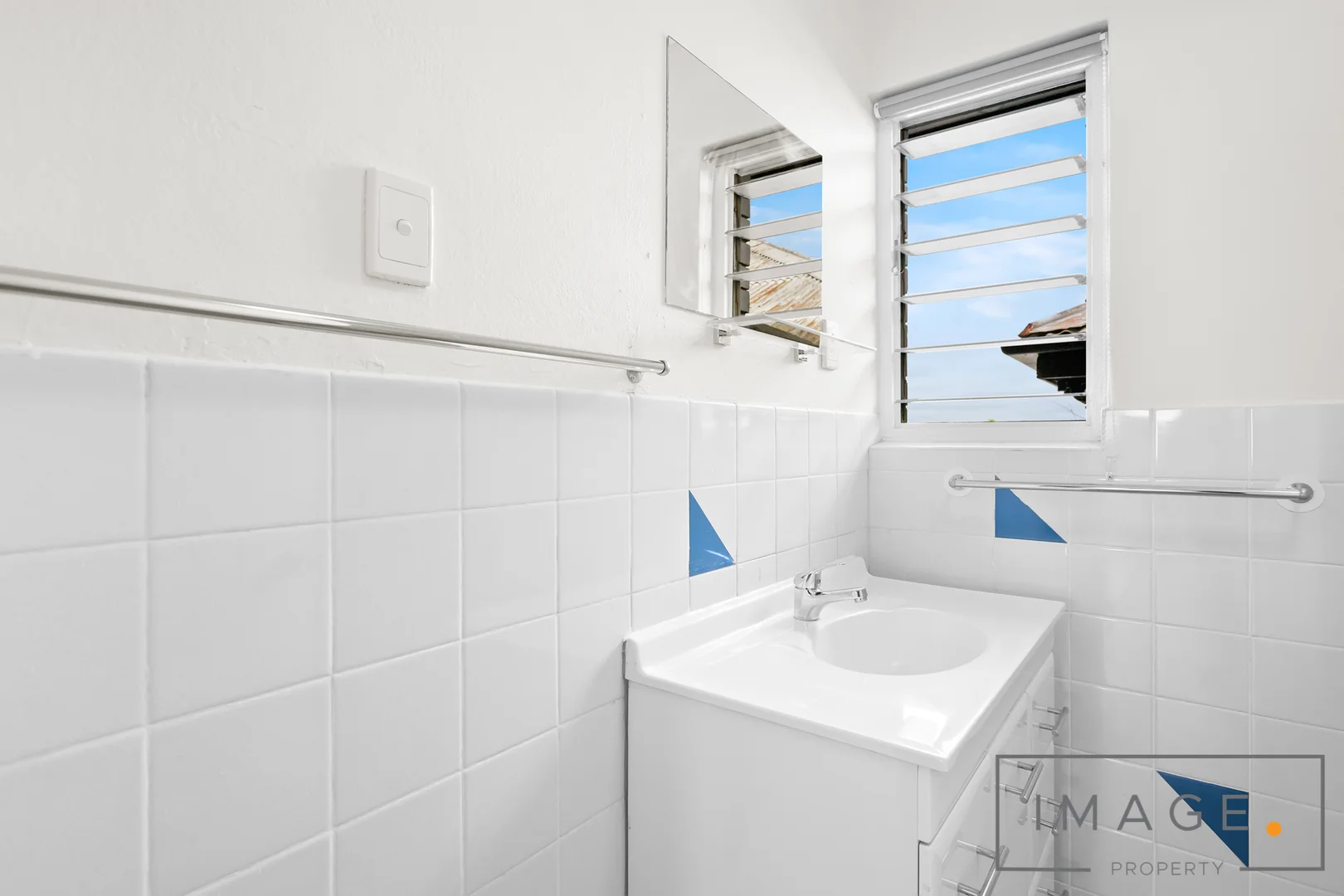 Additional image 8 of 2/230 Cavendish Rd, Coorparoo QLD 4151