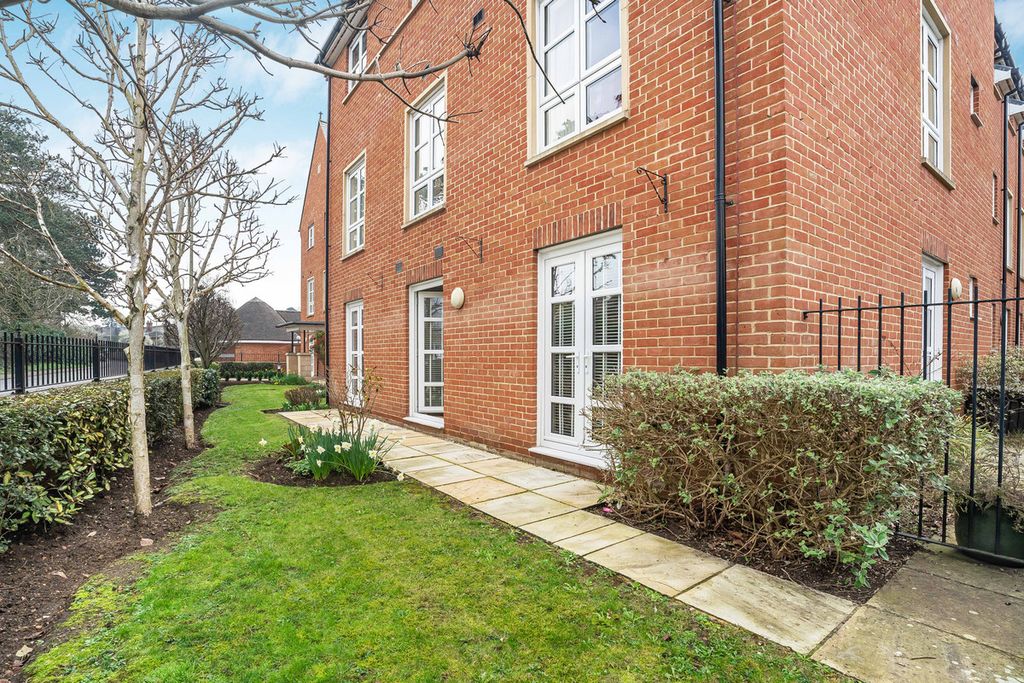 Additional image 2 of 2 bed flat for saleWootton Road, Abingdon OX14