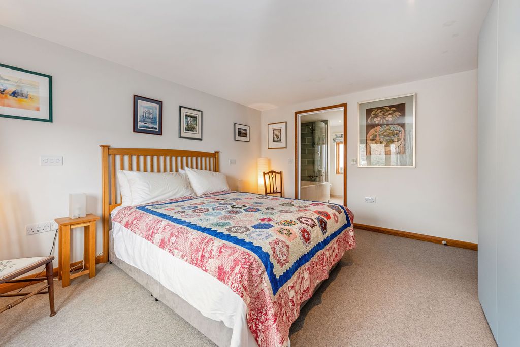 Additional image 16 of 4 bed detached house for saleThe Fishermans, Emsworth PO10