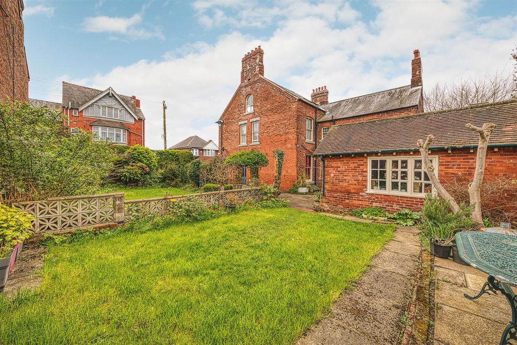 Additional image 3 of 5 bed semi-detached house for saleAlbert Street, Belper DE56