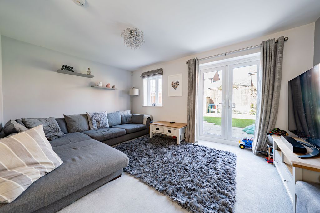 Additional image 3 of 3 bed semi-detached house for saleCooper Close, Markfield, Leicester, Leicestershire LE67