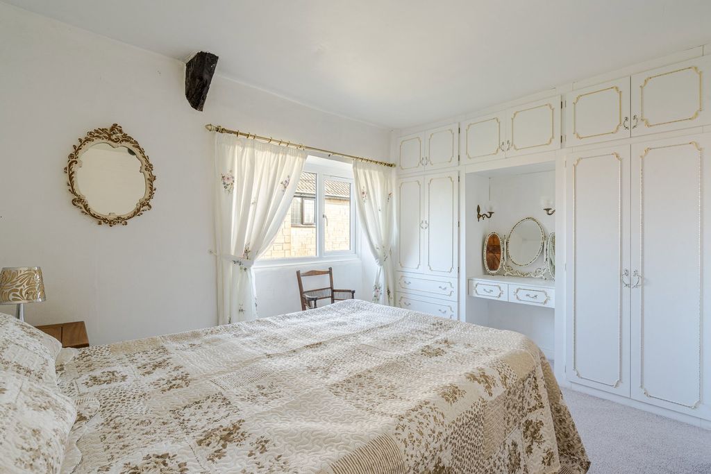 Additional image 8 of 4 bed link detached house for saleKings Terrace, Didmarton GL9