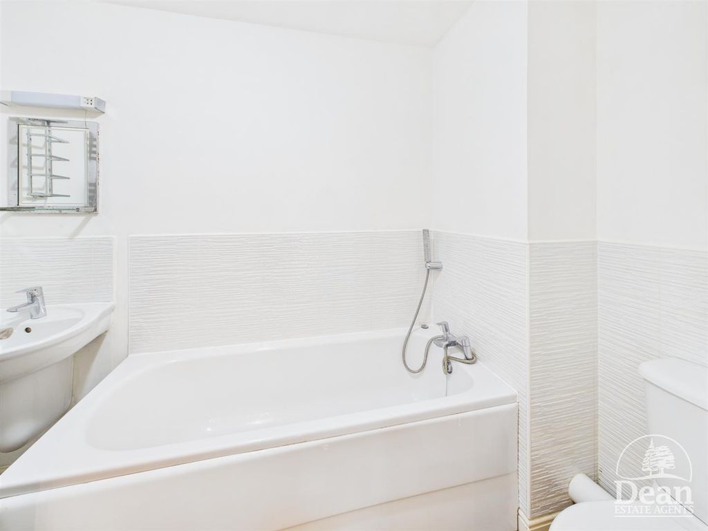 Additional image 12 of 2 bed flat for saleOverstreet Green, Lydney GL15