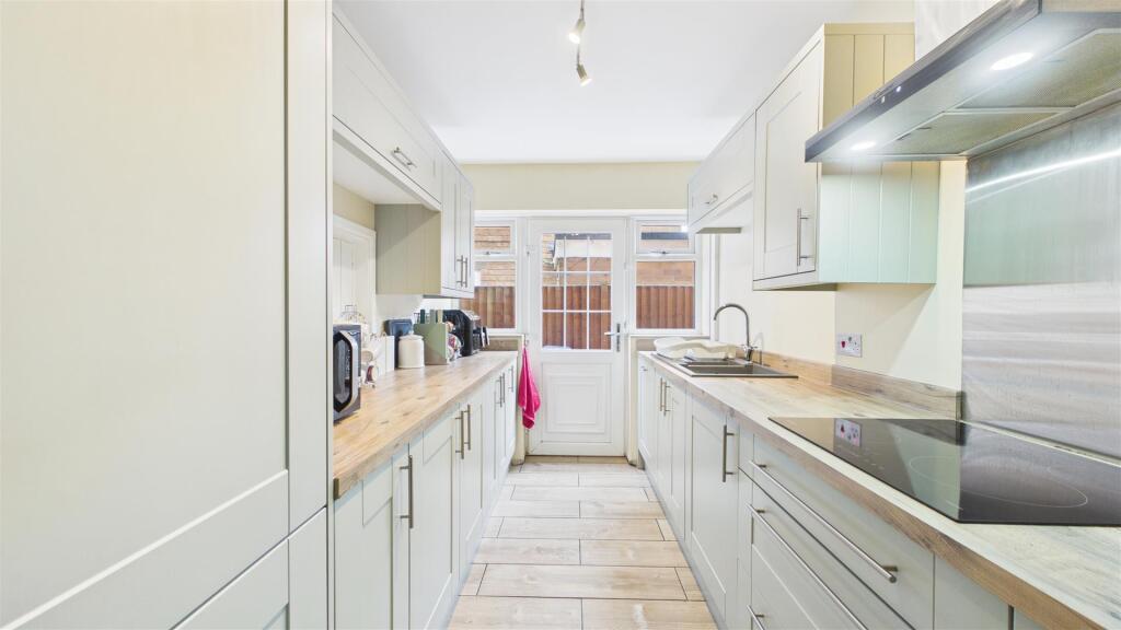 Additional image 10 of Foxlea Road, Halesowen