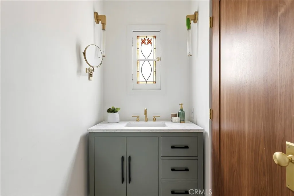 Additional image 14 of 1519 Courtney Avenue, Los Angeles, CA 90046