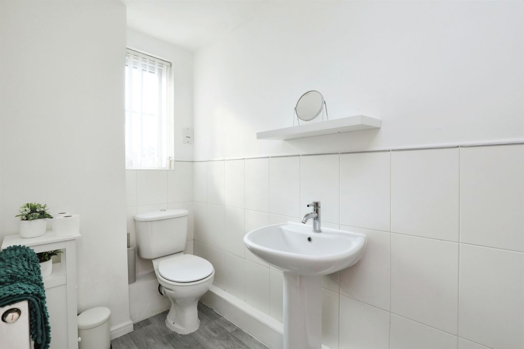Additional image 12 of 2 bed flat for salePrimrose Place, Bessacarr, Doncaster DN4