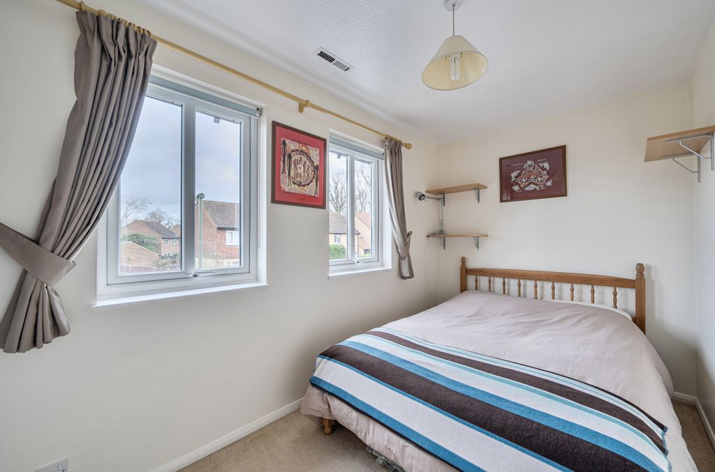 Additional image 9 of 3 bed link detached house for saleWoking, Surrey GU21