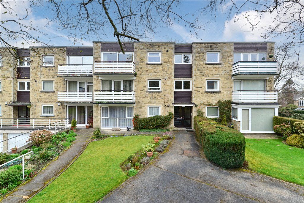 2 bed flat for salePark Road, Bingley, West Yorkshire BD16
