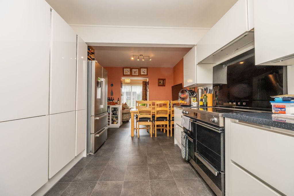 Additional image 8 of 4 bed semi-detached house for saleThrockmorton Road, Alcester B49