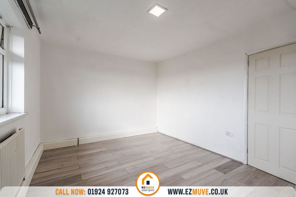 Additional image 6 of 2 bed flat for saleChinewood Avenue, Batley WF17